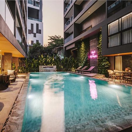 Cascade Hotel Bangkok Bagian luar foto